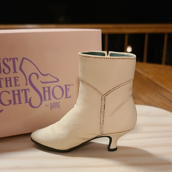Just The Right Shoe Ivory Heeled Boot - Ingenue - Picture 1 of 10
